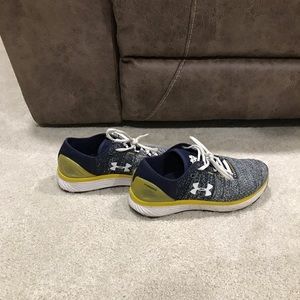 **SOLD on another platform**Under Armour Norte